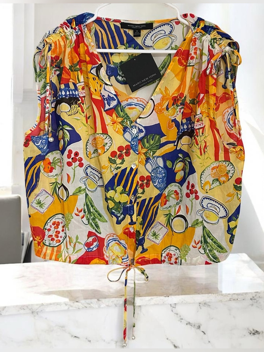 Marc New York 100 Cotton Whimsical Fruits Cinched Sleeveless V Neck Blouse Sz M